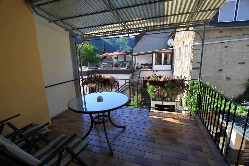 Ferienweingut Serwaziwein Mesenich Δωμάτιο φωτογραφία