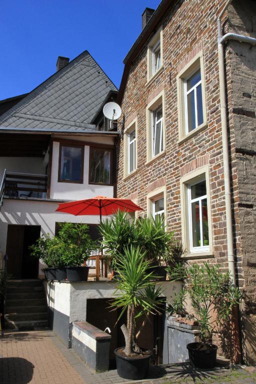 Ferienweingut Serwaziwein Mesenich Εξωτερικό φωτογραφία